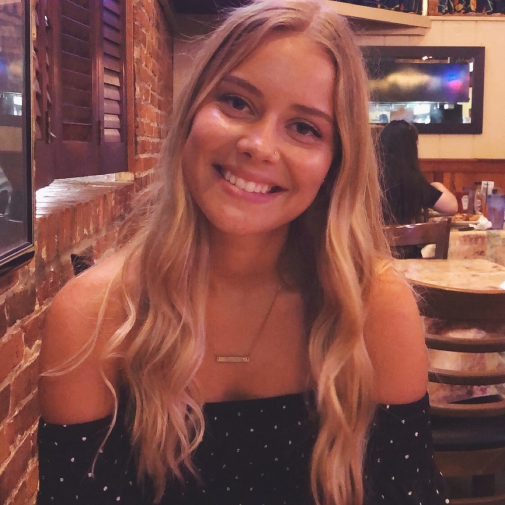 Meet your Posher, Delaney